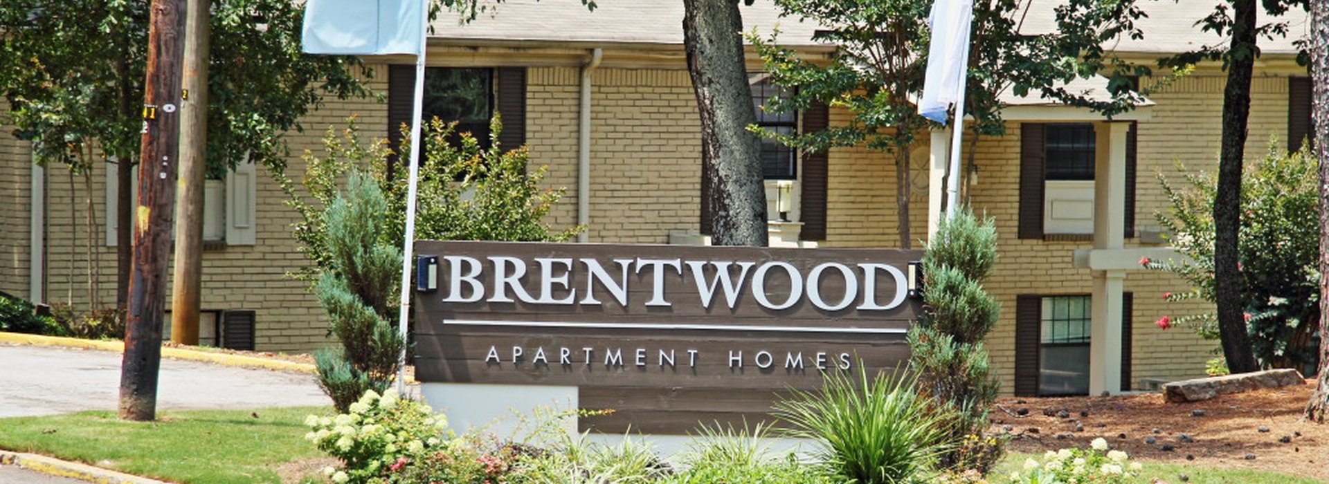 View of Brentwood Signage
